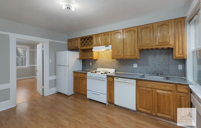 1 bed, 1 bath, 713 sqft, $2,299, Unit 623 B