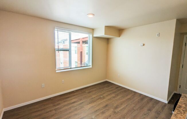 Studio, 1 bath, 160 sqft, $1,425, Unit 509