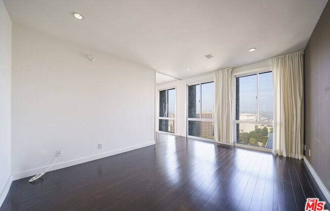 2 beds, 2 baths, 1,234 sqft, $4,000, Unit 2110