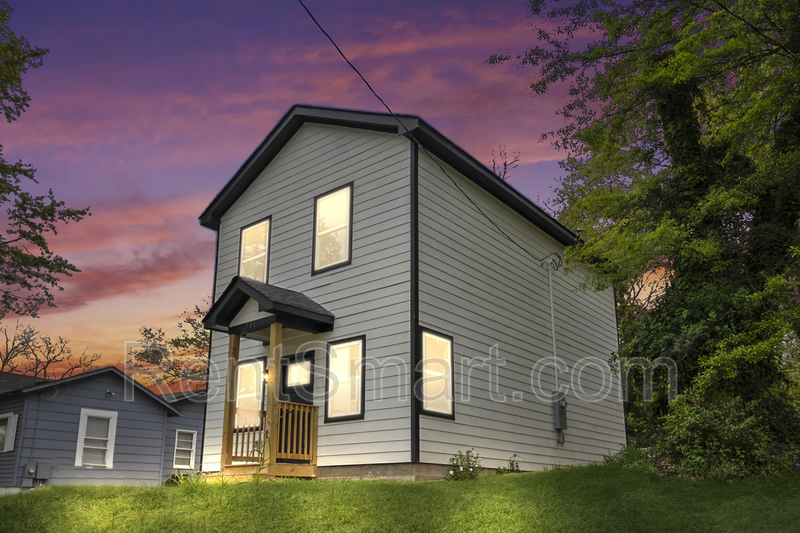 114 EMILY ST