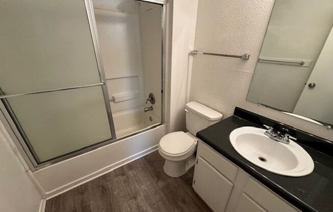 Spacious 4 BR/2 bath single story home w/covered patio!