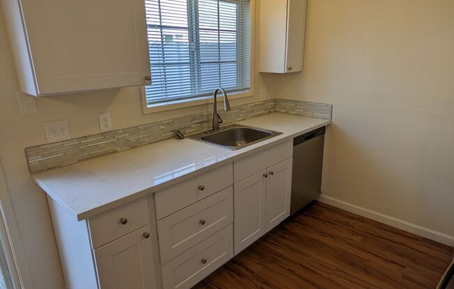 2 beds, 1.5 baths, 900 sqft, $1,425, Unit 7873