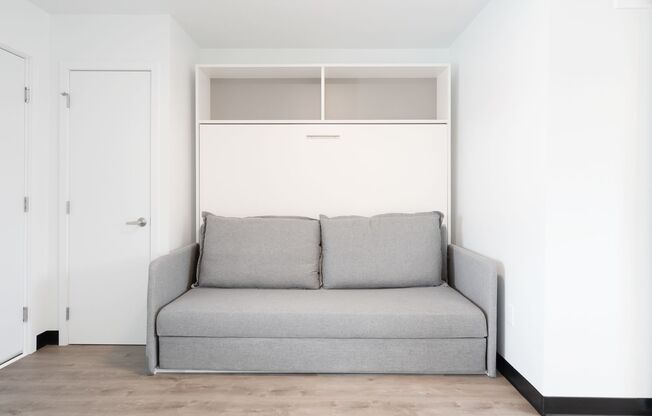 Studio, 1 bath, 420 sqft, $865, Unit 127