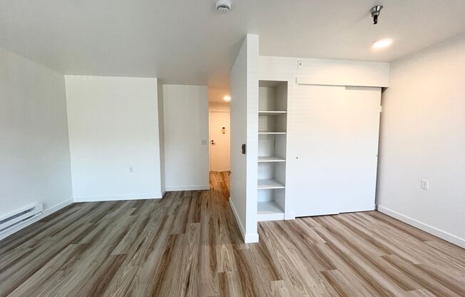 Studio, 1 bath, 480 sqft, $1,550, Unit 131