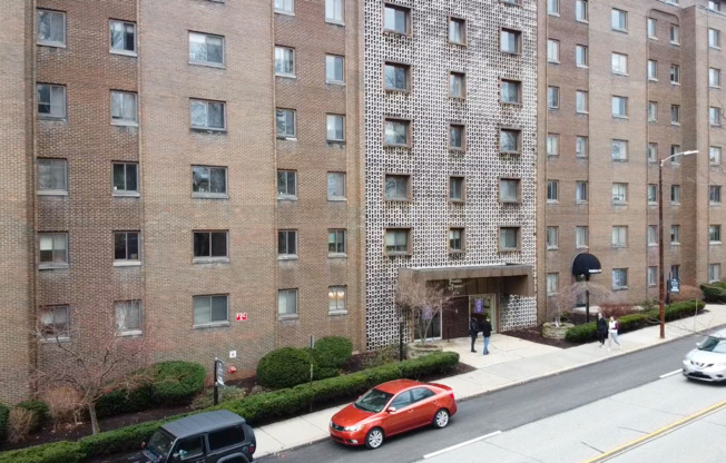 2 beds, 2 baths, 1,008 sqft, $1,600, Unit Unit G-02