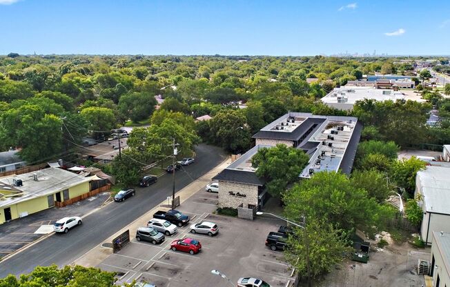 2 beds, 1 bath, 800 sqft, $1,250, Unit 113