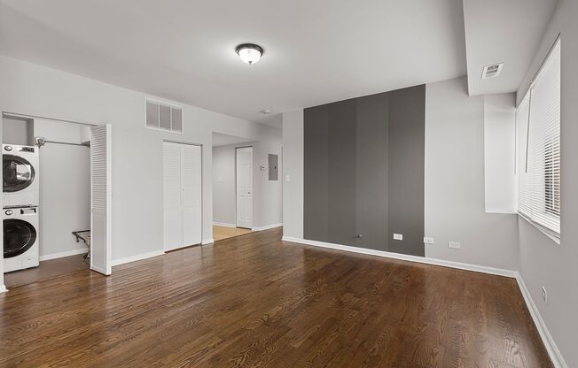 2 beds, 2 baths, 900 sqft, $2,550, Unit 512