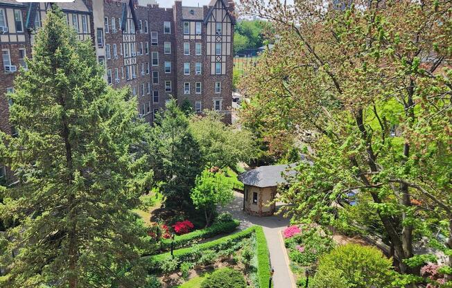 1 bed, 1 bath, $2,700, Unit 51C