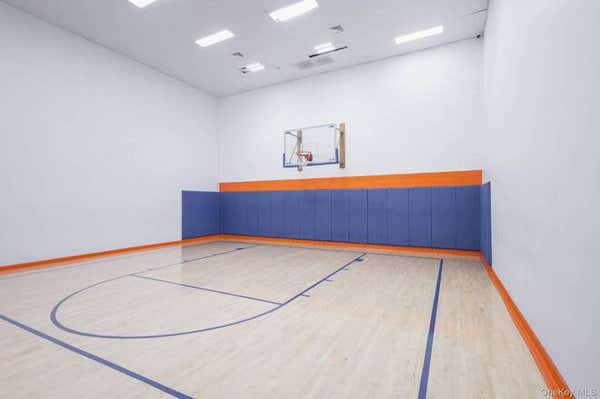 1 bed, 1 bath, 750 sqft, $3,100, Unit 12J