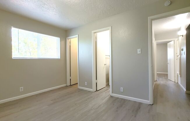 2 beds, 1.5 baths, 948 sqft, $1,035, Unit Unit 137