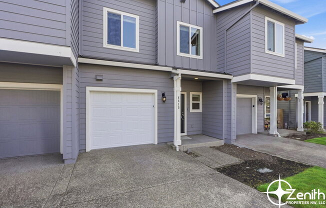 8515 NE 13 PL