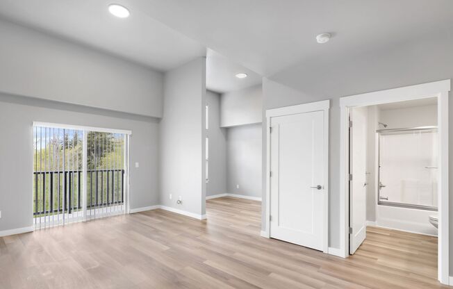 Studio, 1 bath, 523 sqft, $1,575, Unit 211