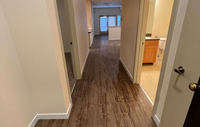 1 bed, 1 bath, 864 sqft, $1,795, Unit 100