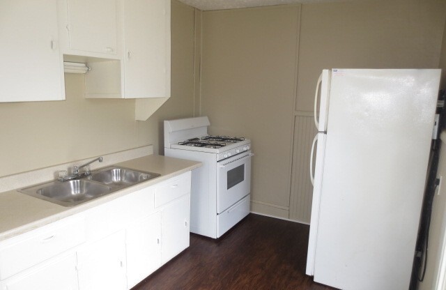 2 beds, 1 bath, $750, Unit 611 1/2 Sandusky St