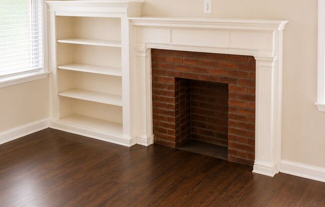 *** House for Rent * Pet Friendly * Amazing Location in Dormont * Available Now * Spacious & Renovated ***