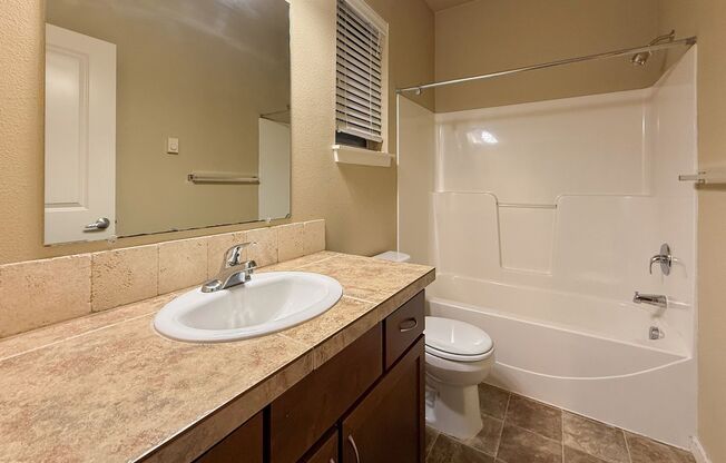 2 beds, 2 baths, 1,090 sqft, $1,600, Unit 523-06