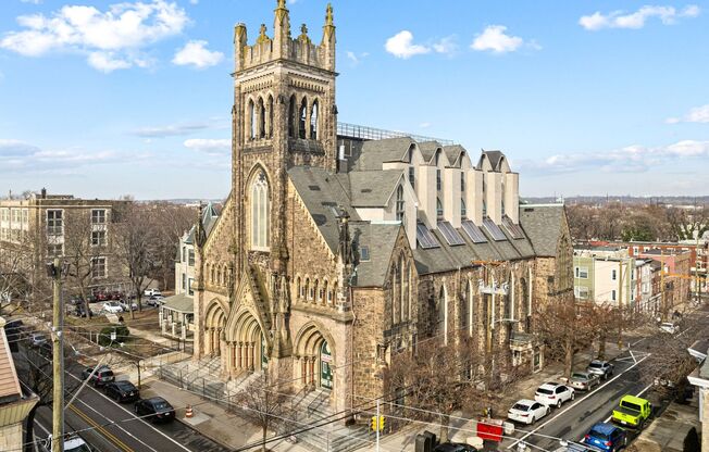 2 beds, 2 baths, 800 sqft, $1,450, Unit 101