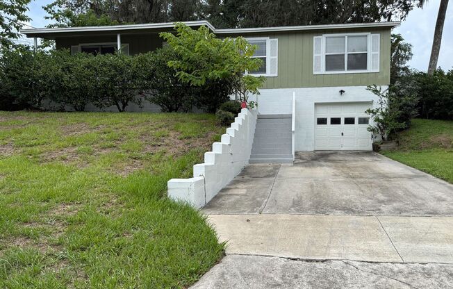 Charming updated 3BR/2BA Home on Quiet Orange Park Cul-de-Sac!