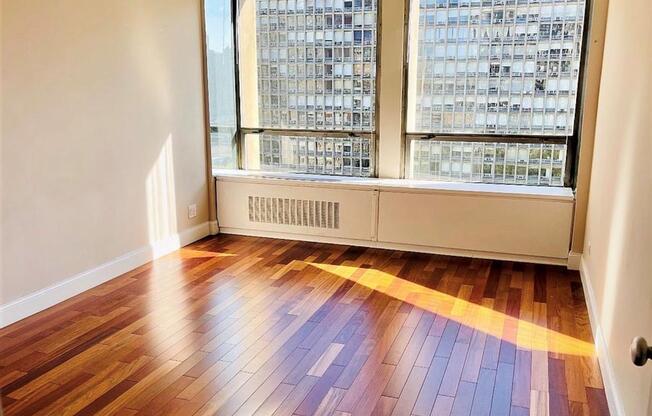 1 bed, 1 bath, 755 sqft, $4,550, Unit 12P