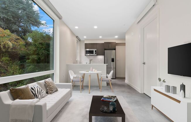 Studio, 1 bath, 357 sqft, $1,745, Unit 515