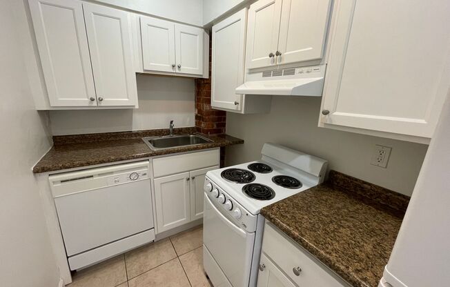 1 bed, 1 bath, 400 sqft, $1,169, Unit 368 S. Atlantic Ave. #07