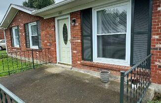 3 beds, 1 bath, $1,595