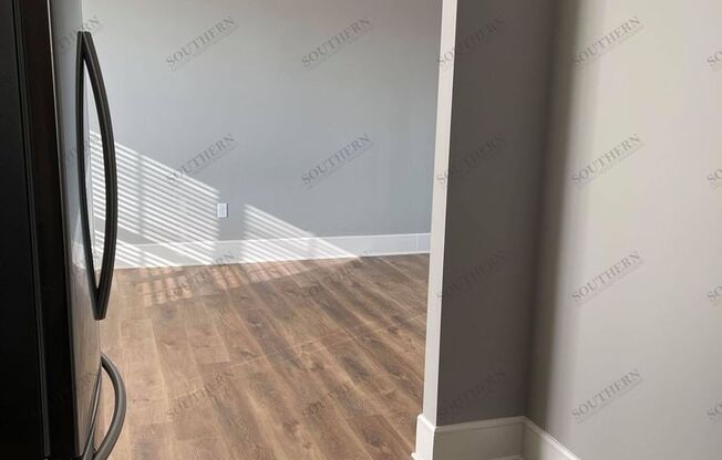 2 beds, 2 baths, 1,000 sqft, $1,300, Unit Suite 50