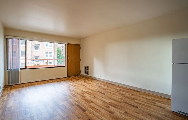 Studio, 1 bath, 316 sqft, $1,100, Unit 01 - 406