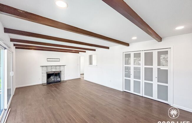 Beautiful 3B 2BA Home w/ Pool, Spa, and AC!