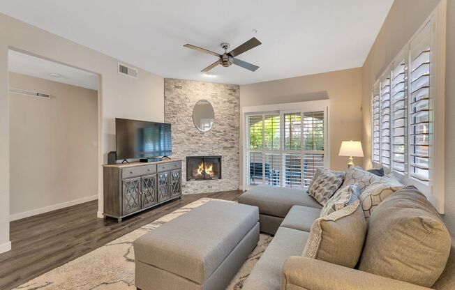 Remodeled and Stunning Furnished McCormick Ranch Condo!