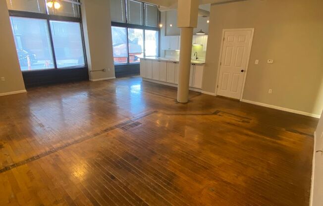 2 beds, 1 bath, 1,000 sqft, $1,265, Unit 101