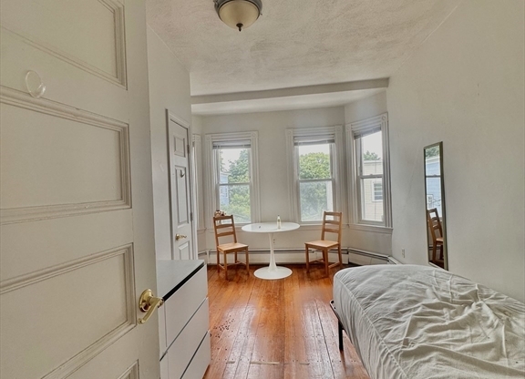 10 BYNNER ST