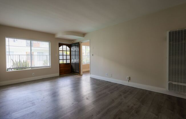 1 bed, 2 baths, $2,195, Unit 04