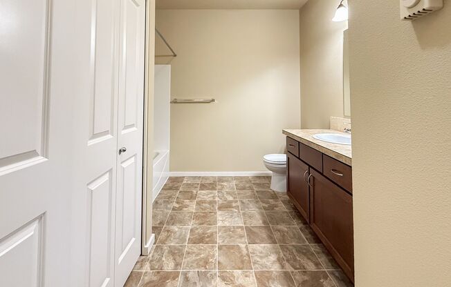 2 beds, 2 baths, 1,090 sqft, $1,600, Unit 523-05