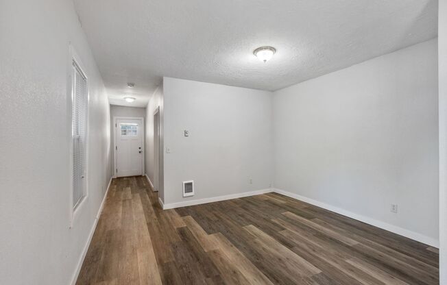 1 BD available in the serene SW Hills
