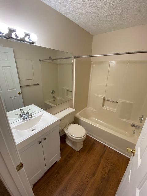 2 beds, 2 baths, 1,112 sqft, $1,650