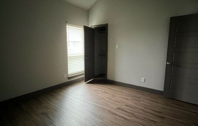 3 beds, 2 baths, $1,795