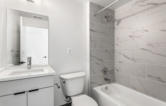 3 beds, 2 baths, 788 sqft, $3,580, Unit 6701-207