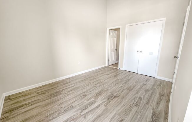 1 bed, 1 bath, 660 sqft, $1,100, Unit 204