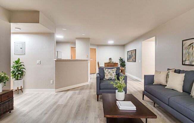 3 beds, 2 baths, 1,325 sqft, $1,999, Unit 1614 - 103