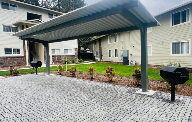 2 beds, 1 bath, 794 sqft, $1,250, Unit 18