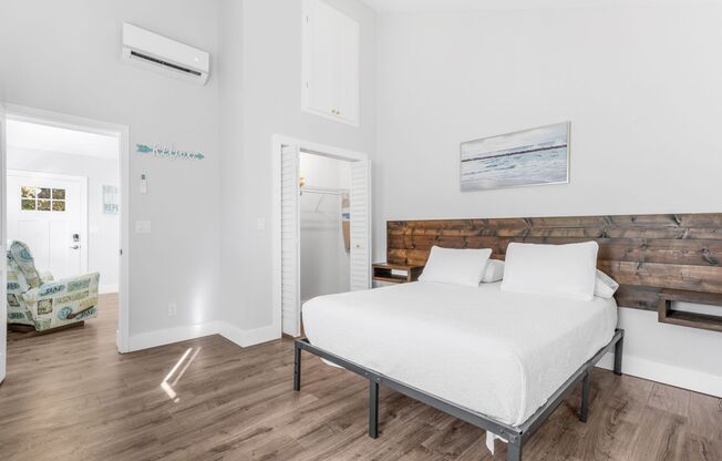 1 bed, 1 bath, 550 sqft, $1,890, Unit 1630 B