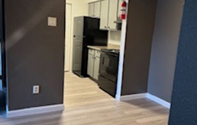 1 bed, 1 bath, 750 sqft, $925, Unit 6713