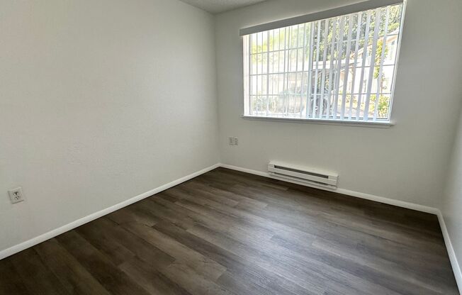 3 beds, 2 baths, 1,098 sqft, $2,090, Unit U102