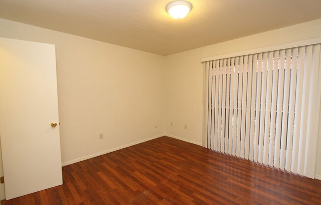 2 beds, 1.5 baths, 1,024 sqft, $2,600