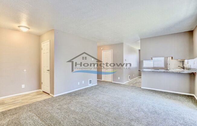 2 beds, 1 bath, 896 sqft, $1,400, Unit Unit 3