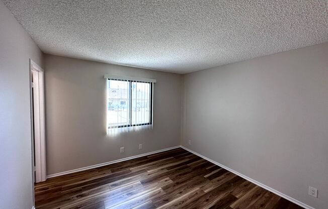 2 beds, 2 baths, $2,295, Unit 302