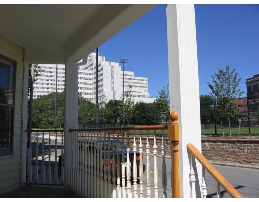 2 beds, 1 bath, 1,200 sqft, $2,600, Unit 2