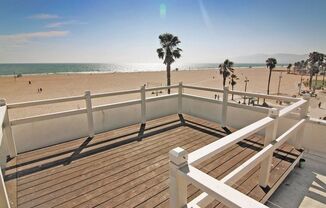 615 Ocean Front Walk