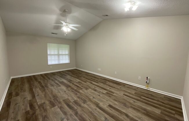 1 bed, 1 bath, 765 sqft, $1,125, Unit 2752-9